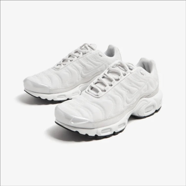 Nike Air Max Plus Platinum Tint
