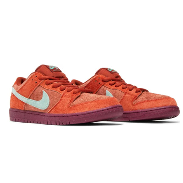 Nike SB Dunk Low Mystic Red Rosewood